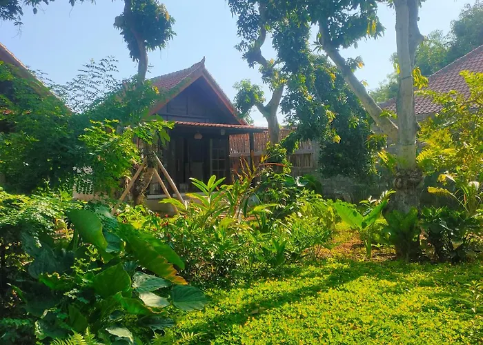 Vanaya Longterm Wooden Hidden By Lush Garden Alloggio in famiglia Pemuteran