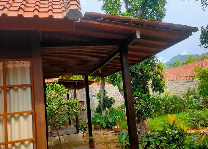 Alloggio in famiglia Vanaya Longterm Wooden Hidden By Lush Garden
